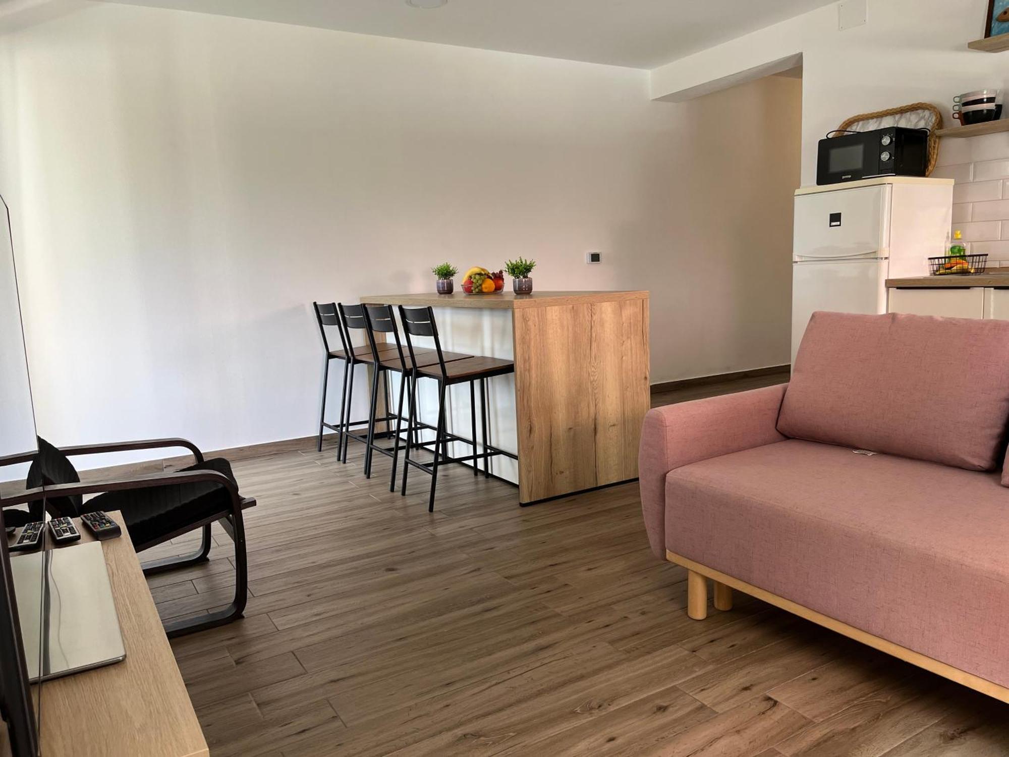 Apartmani Mlinar - Two Bedroom Apartment With Seaview Гребащиця Екстер'єр фото